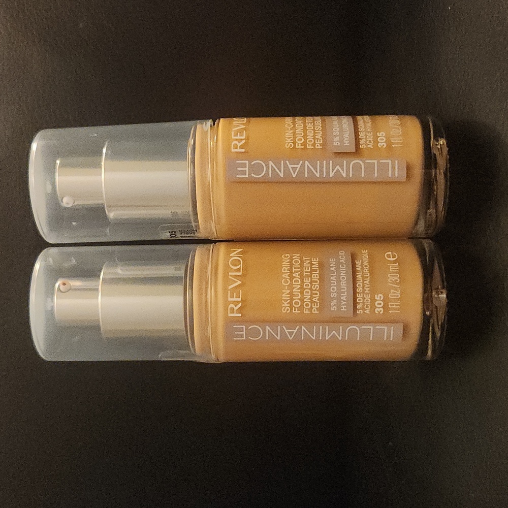 Revlon Illuminance - Skin Caring Foundation in Medium Sand (305). Lot of 2 - New
